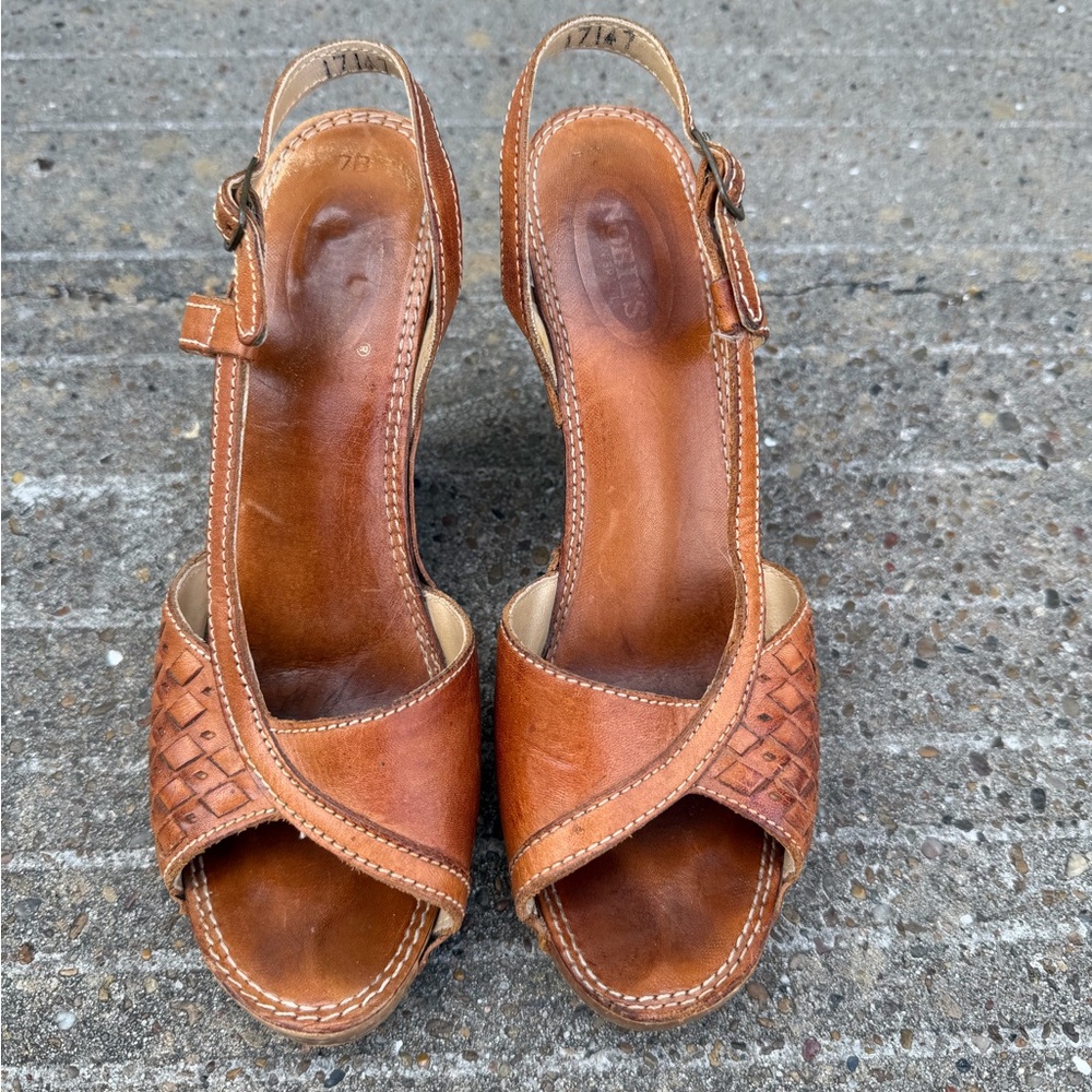 RARE Vintage 70s Nobil’s Brown Leather Slingback Sandals Size 7 - Picture 2 of 10